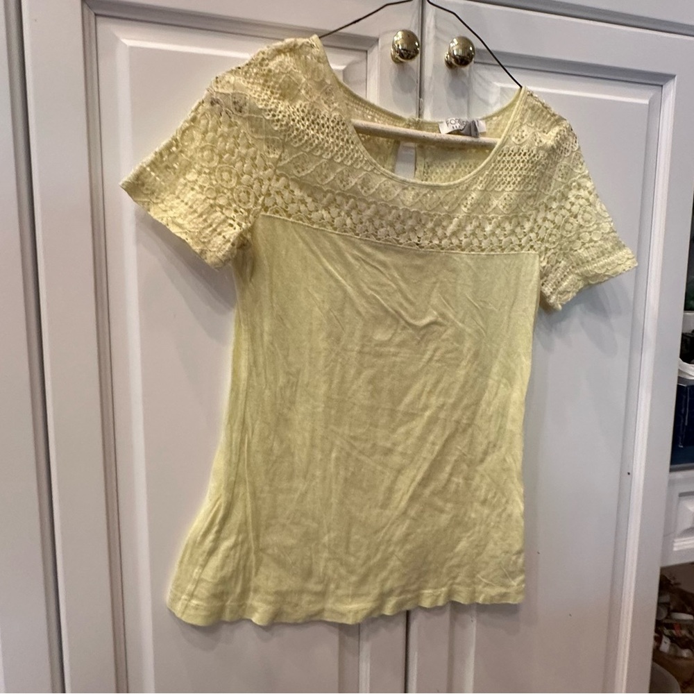 Forever 21 Very Pale Yellow Blouse w/Lacey Accents